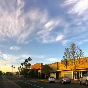 Front entrance on Pacific