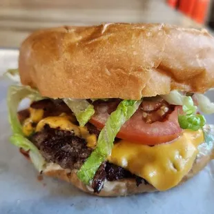 Cheese burger with bacon