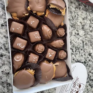 Truffle hill hooked me up for Valentine's Day! All my faves in one box!