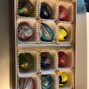 Signature Chocolate Truffles (a Box of 12)