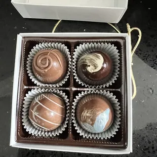 Signature Chocolate Truffles (a Box of 4)