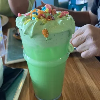 Shakes