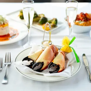 oysters and mussels, mussels, oysters, shellfish, food