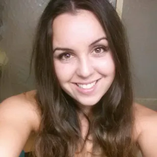 Lara R.