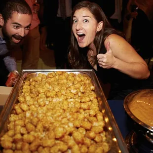 Thumbs up for tots!  Photo by Magnolia Weddings.