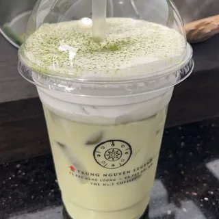 Pandan Milk Tea w/Lotus Seeds