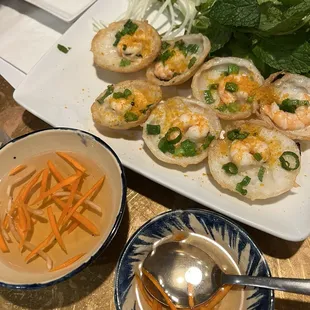 A5. Banh Khot