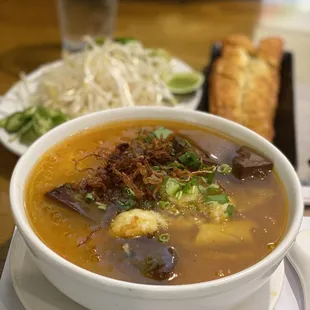 Banh Canh Cua