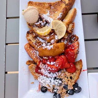 Volo Mega French Toast