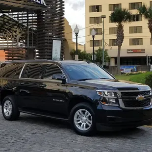 We provide limousine services for our local residents, as well as our visitors, for weddings, proms, carnival balls, or corporate activities