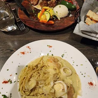 Seafood Alfredo