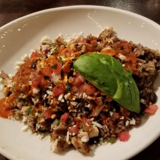 Grilled Chicken Sriracha Bowl