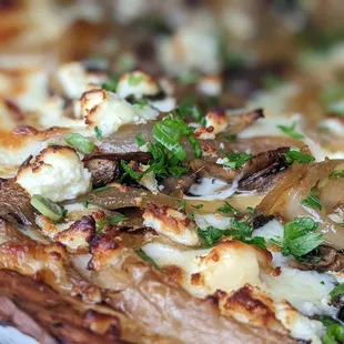 Mushroom Cauliflower Flatbread