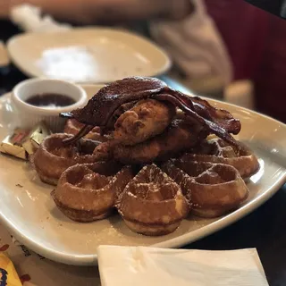 Chicken & Applewood Bacon Waffle