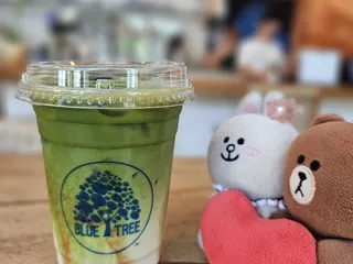 Bluetree Cafe - Kaka'ako