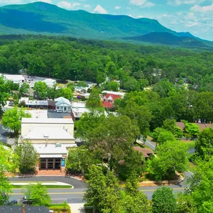 Tryon Fine Arts Center is tucked away in the heart of the Foothills region of Western North Carolina.