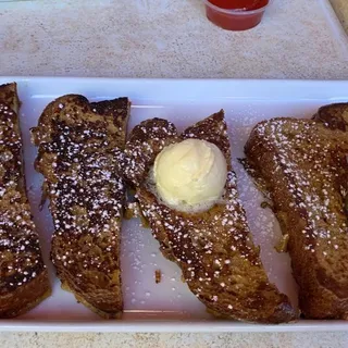 Traditional French Toast Breakfast