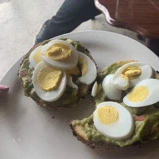 Avocado Bagel