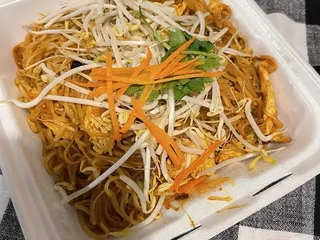 J's Noodles & New Thai