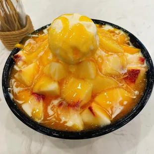 Fresh White Peach Bingsoo