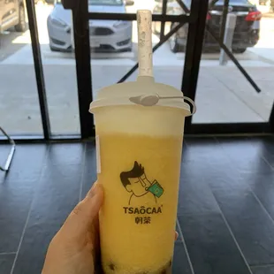 Mango tango slushie