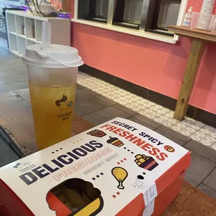 cute packaging for both the combo box and fruit tea