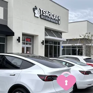 (･‿･) /ﾟ*:｡ Let's go in on this gloomy Friday afternoon. Soft Opening @ TSAo·CAA-St. John's Pkwy.