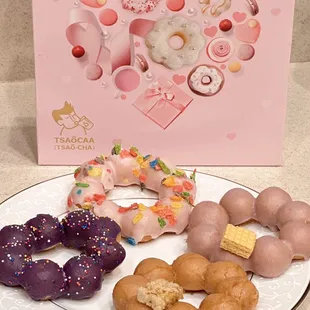 Soft and chewy texture! *‿* And best of all, it was BOGO tonight. Yes to Strawberry, Taro, Cinnamon and Ube@ TSAō·CAA-St. John's