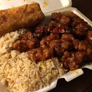 General Tsao&apos;s Chicken Plate Combo! So delish!