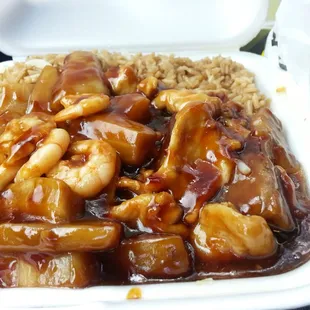Lunch special L22.  Chicken, shrimp, and eggplant.  Not that spicy.  Shrimp are small.  Huge serving though!