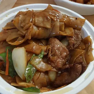 Dinner beef chow fun