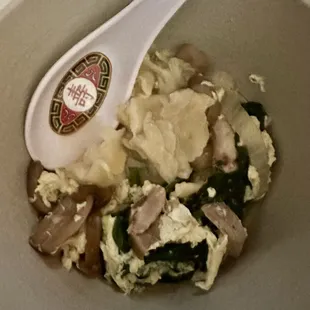 Very dry wonton soup.