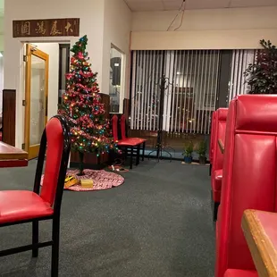 a christmas tree in the dining room