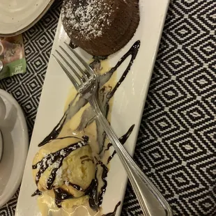 LAVA CAKE