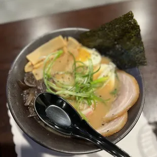 tonkotsu ramen