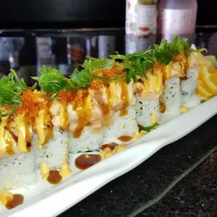 So Good Roll (Seared Salmon on top , Snow Crab in the roll)