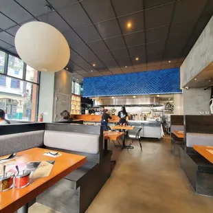 sushi and sashimi, interior