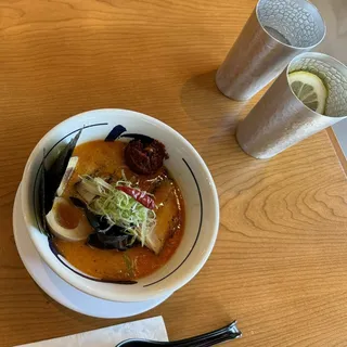 Spicy Deluxe Tonkotsu Ramen