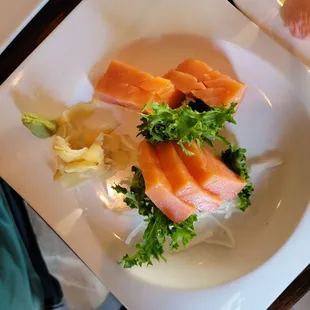 Smoked salmon sashimi!