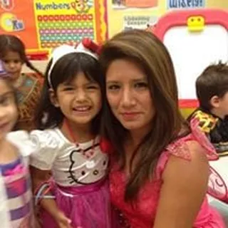 Ivonne S.