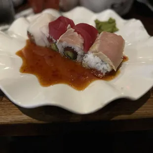 Tuna delight roll