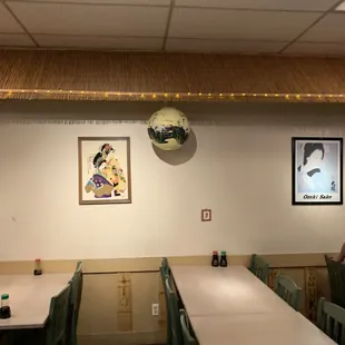 Dining w