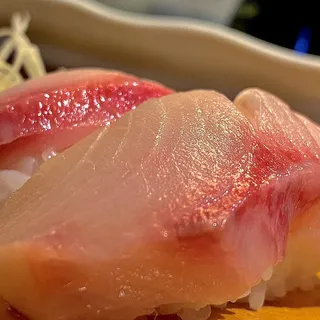 Hamachi Nigiri