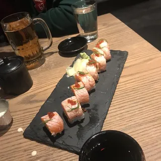 Salmon Ikura Roll