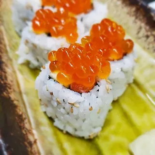 Salmon Ikura Roll