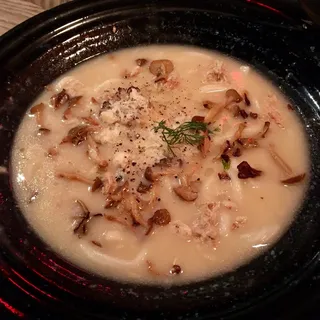 Truffle Creme with Crab and Mushroom