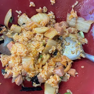 S6. KIMCHI SPAM FRIED RICE