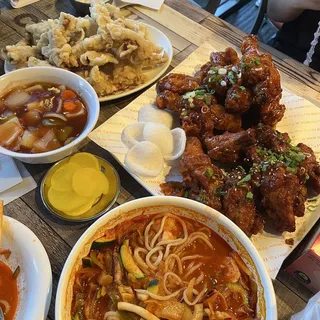 6. Gal Bi Chicken Wings