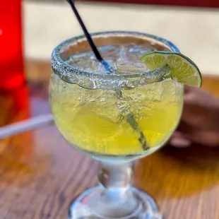 a margarita in a glass