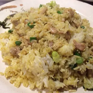 22. VN Style Combination Curry Fried Rice (Chicken, Pork, Beef & Shrimp)